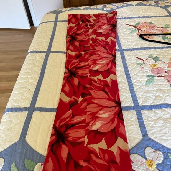 INC Red Floral Pants Size 6 - Picture 2 of 8